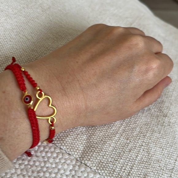 A two different design red handmade bracelets - Picture 5 of 5